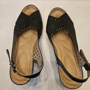 SOUL Naturalizer Black Perforated Sandals